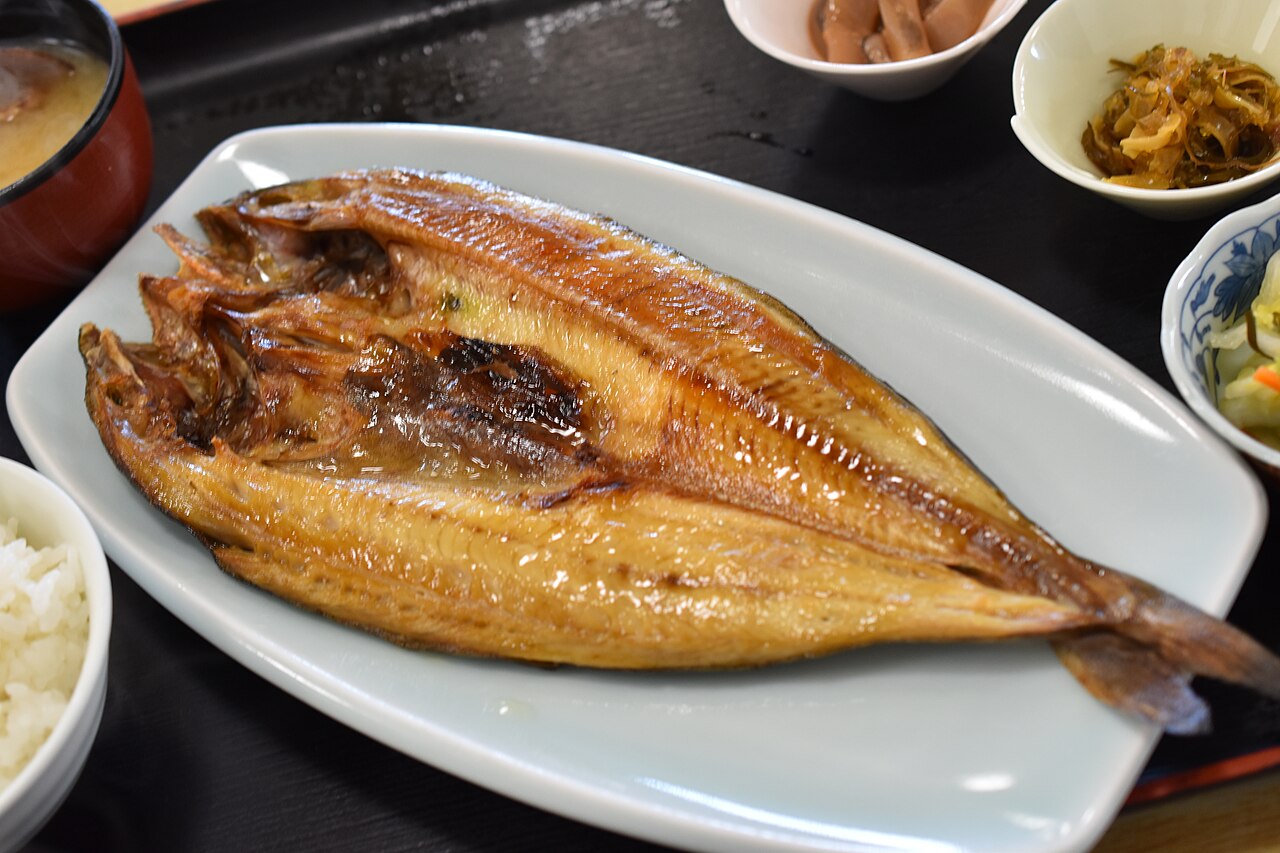 焼き魚(干物の朝食イメージ)