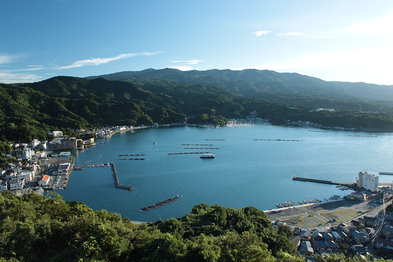 内浦湾の風景(らららサンビーチのある内浦エリア)